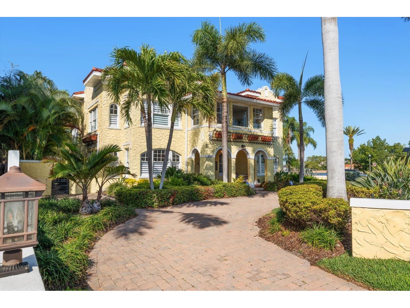 2050 Coffee Pot Boulevard NE Saint Petersburg FL 33704 - COFFEE POT BAYOU/TAMPA BAY TB8485425 image2