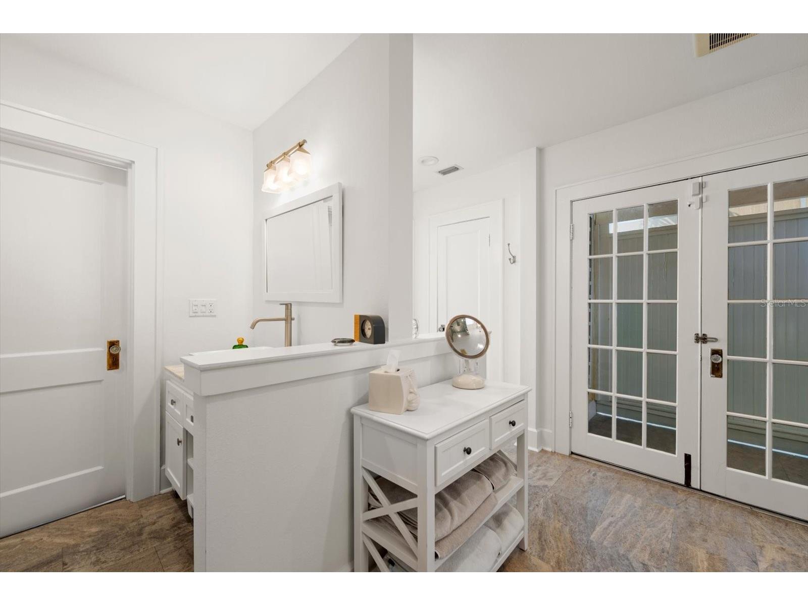 2050 Coffee Pot Boulevard NE Saint Petersburg FL 33704 - COFFEE POT BAYOU/TAMPA BAY TB8485425 image32