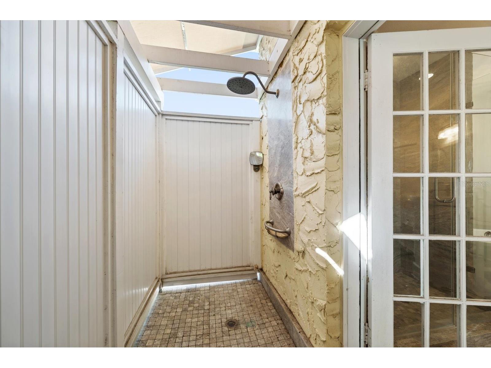 2050 Coffee Pot Boulevard NE Saint Petersburg FL 33704 - COFFEE POT BAYOU/TAMPA BAY TB8485425 image33