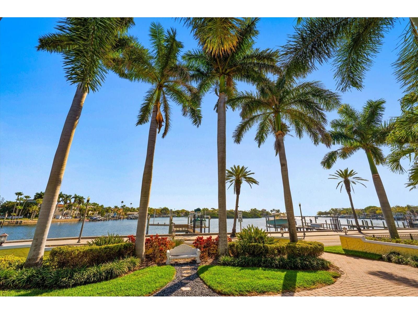 2050 Coffee Pot Boulevard NE Saint Petersburg FL 33704 - COFFEE POT BAYOU/TAMPA BAY TB8485425 image54