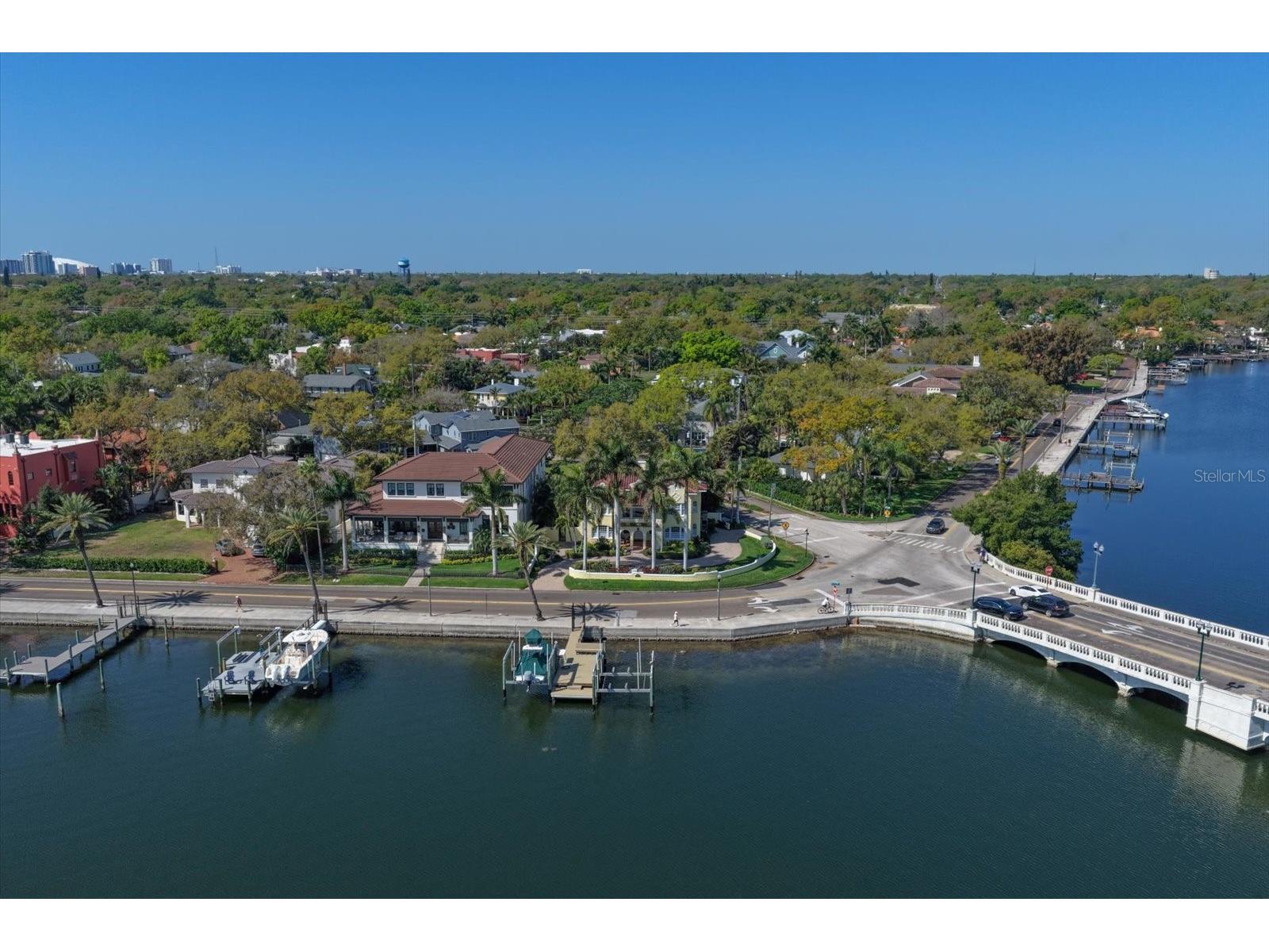 2050 Coffee Pot Boulevard NE Saint Petersburg FL 33704 - COFFEE POT BAYOU/TAMPA BAY TB8485425 image59