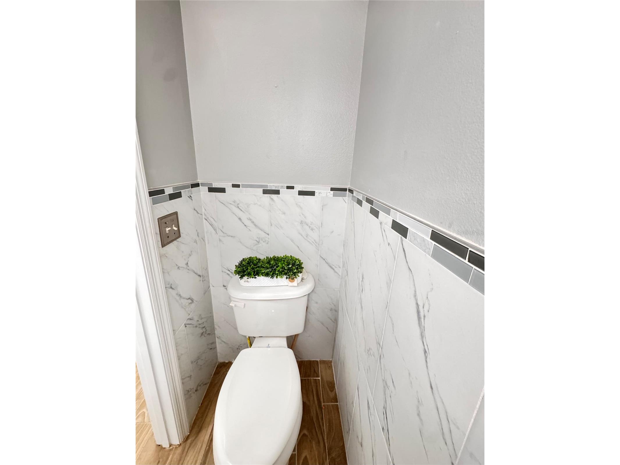 2050 Corner Glen Drive Orlando FL 32820 O6399622 image4