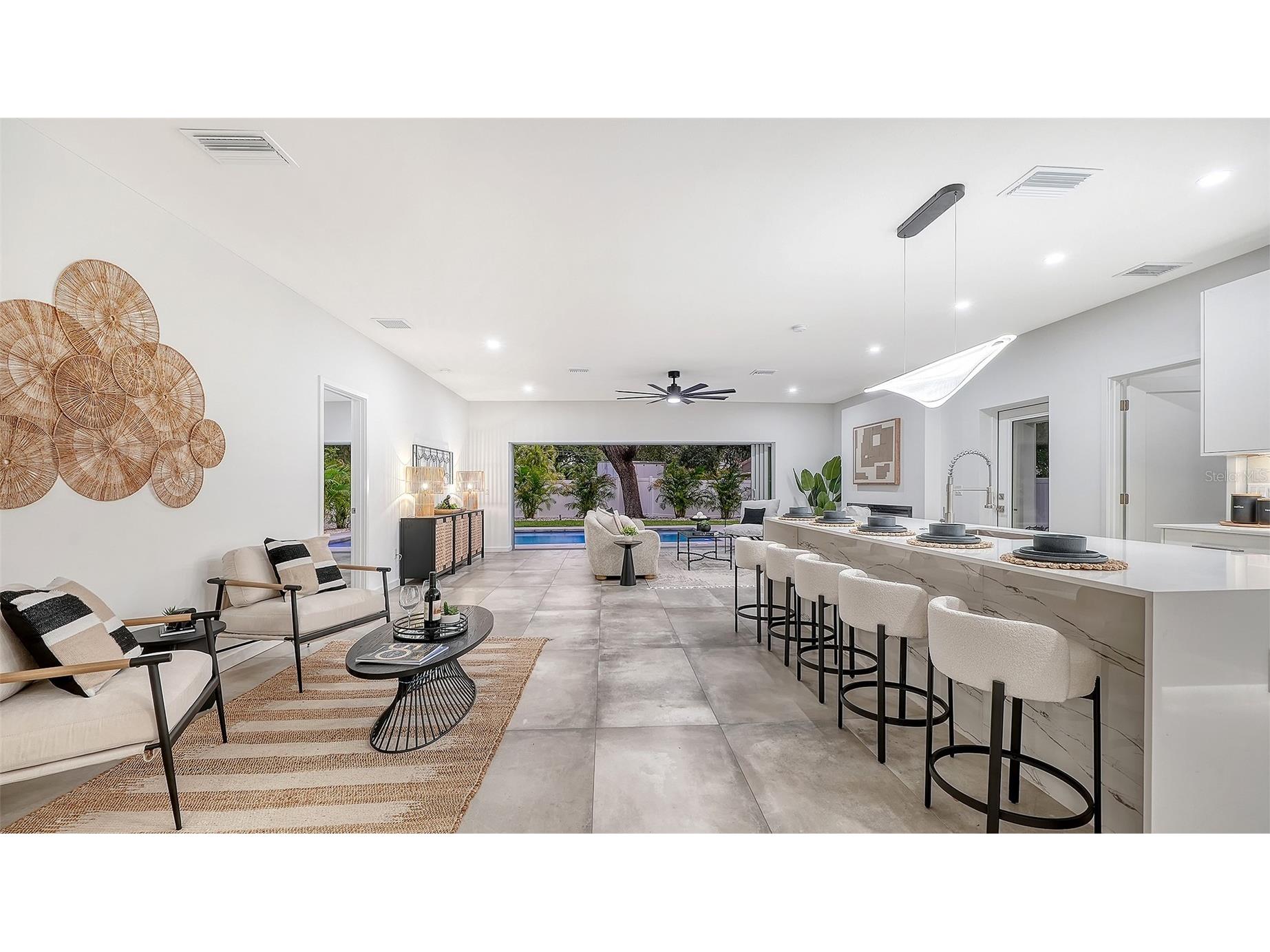 2050 Euclid Terrace Sarasota FL 34239 A4687473 image27
