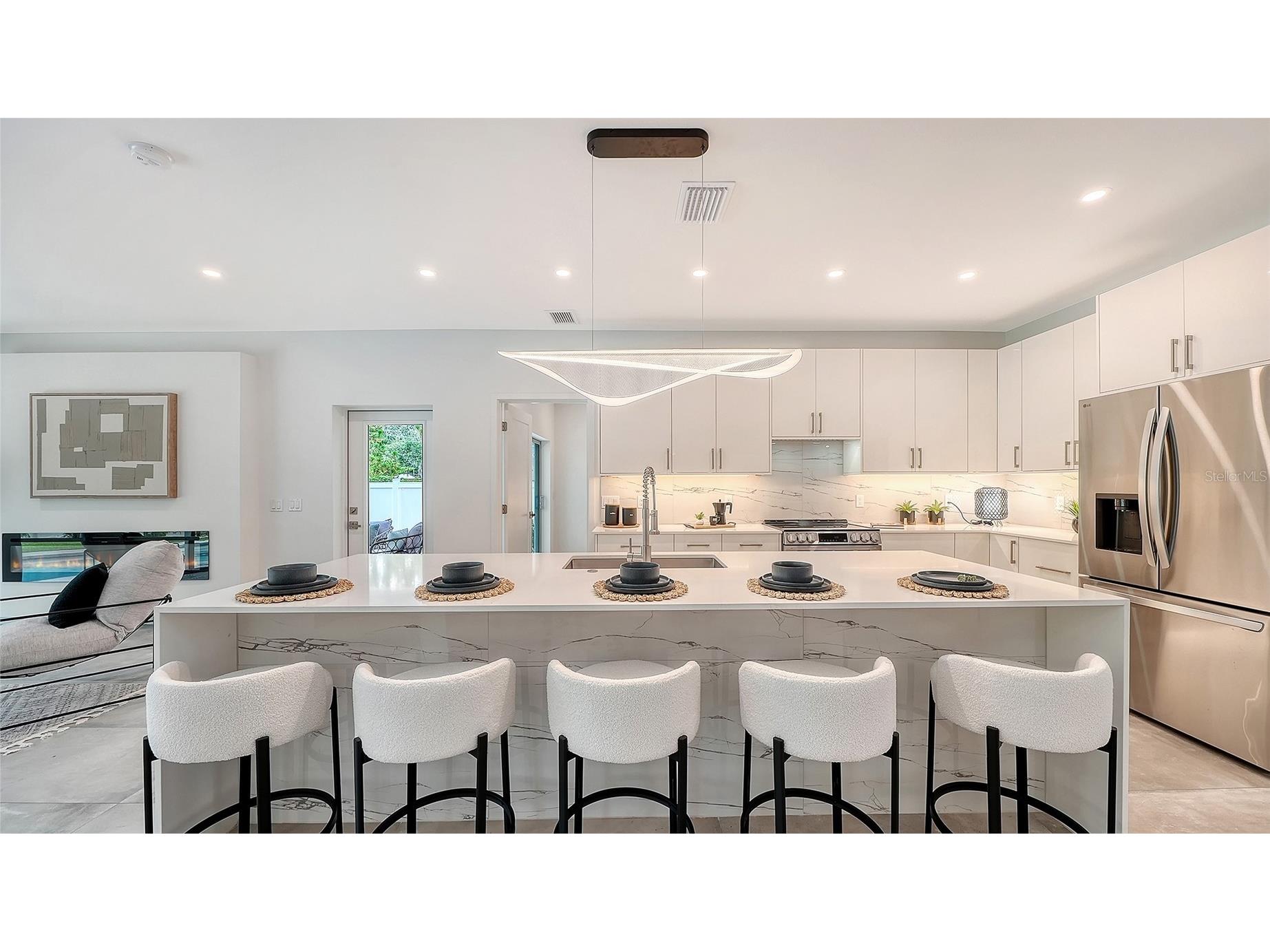 2050 Euclid Terrace Sarasota FL 34239 A4687473 image28