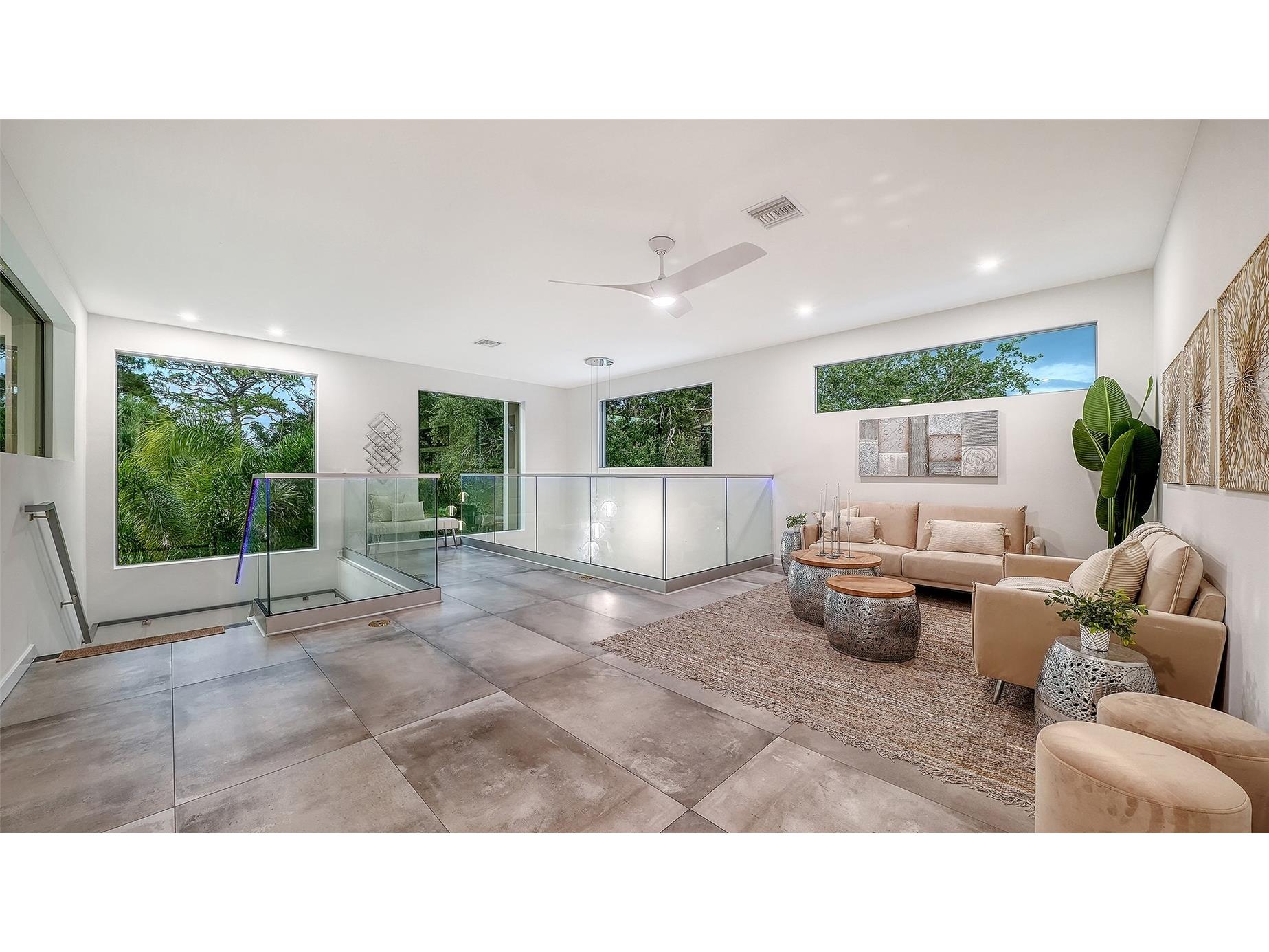 2050 Euclid Terrace Sarasota FL 34239 A4687473 image37