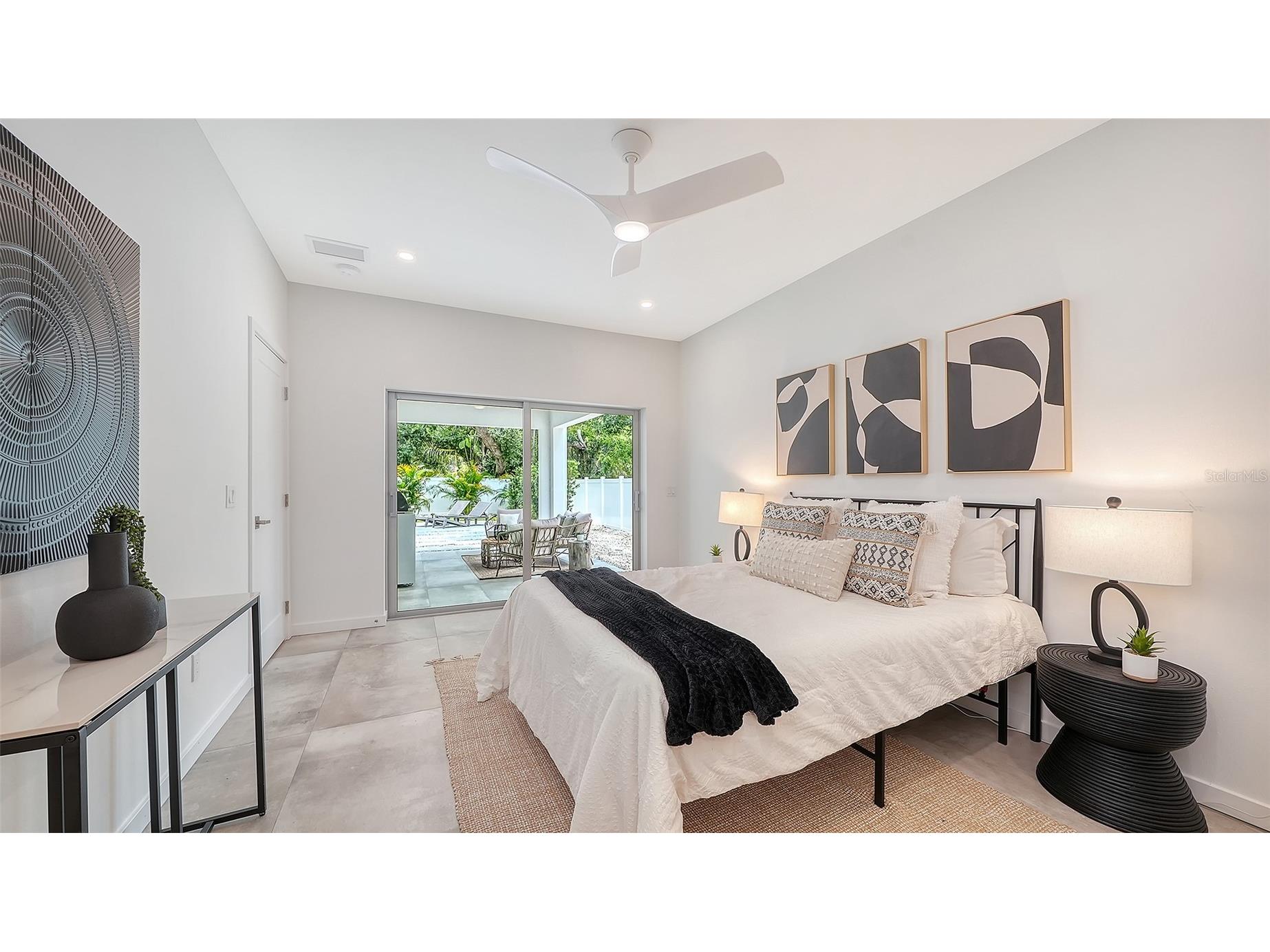 2050 Euclid Terrace Sarasota FL 34239 A4687473 image43