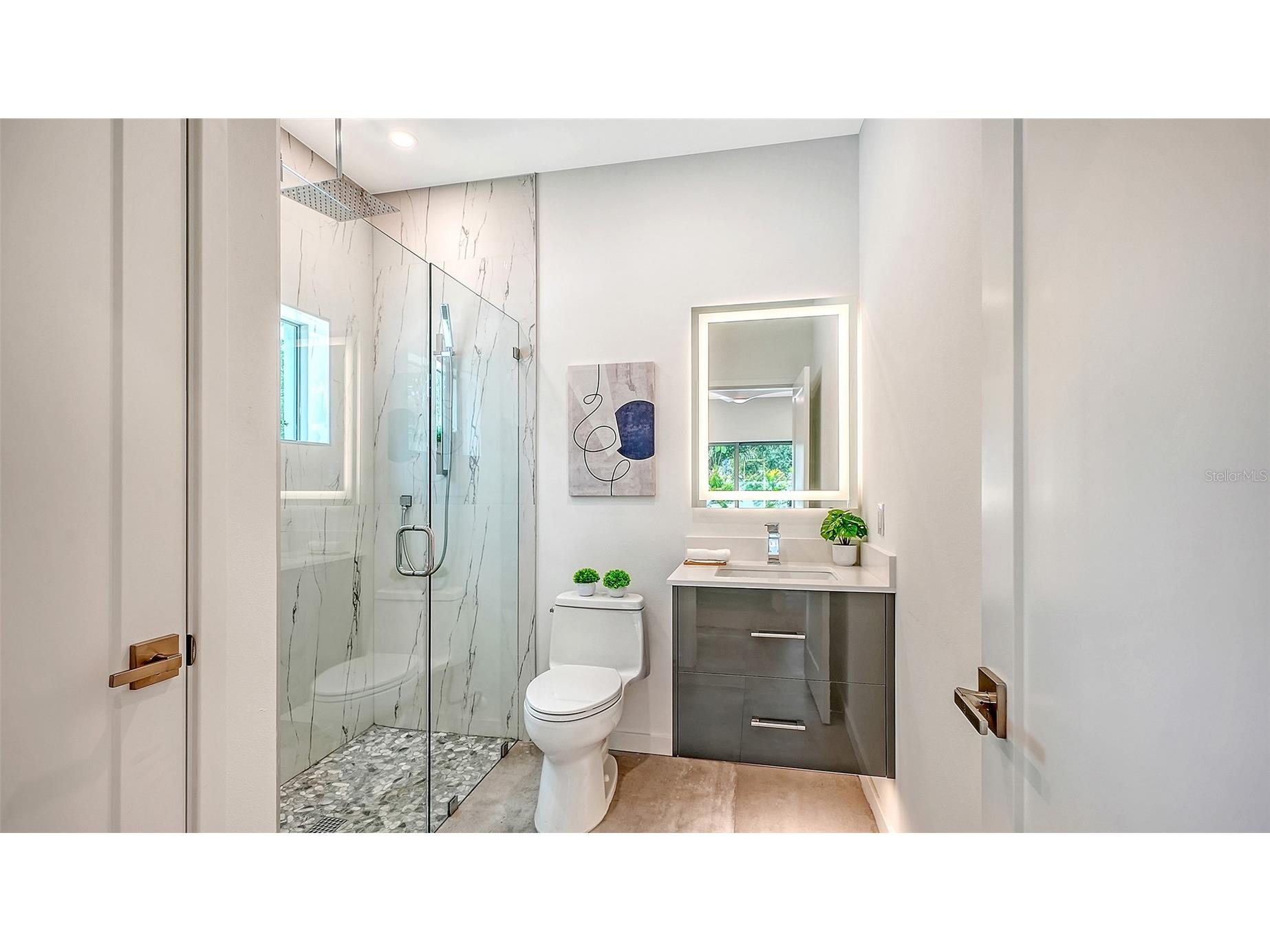 2050 Euclid Terrace Sarasota FL 34239 A4687473 image44