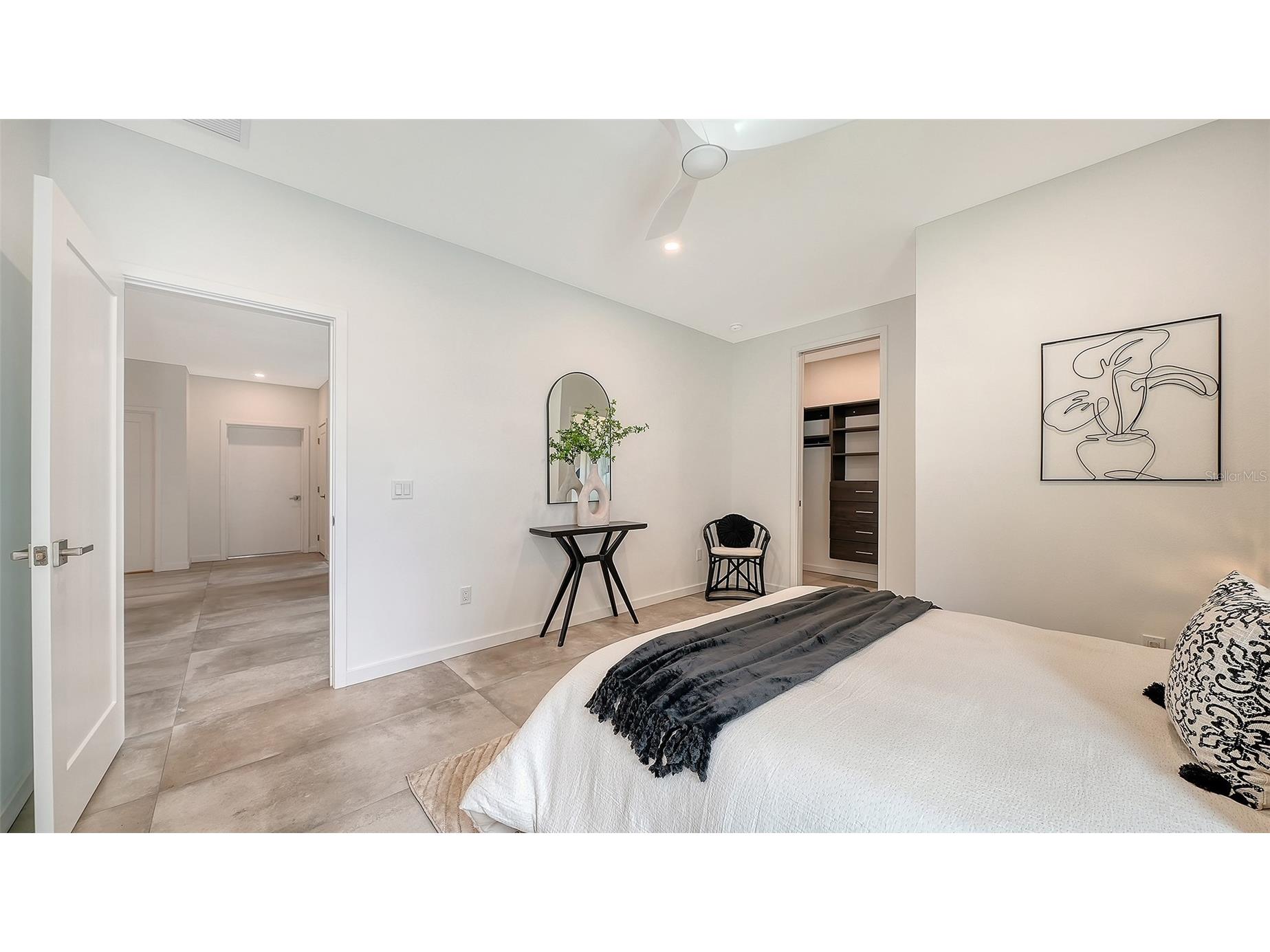 2050 Euclid Terrace Sarasota FL 34239 A4687473 image49