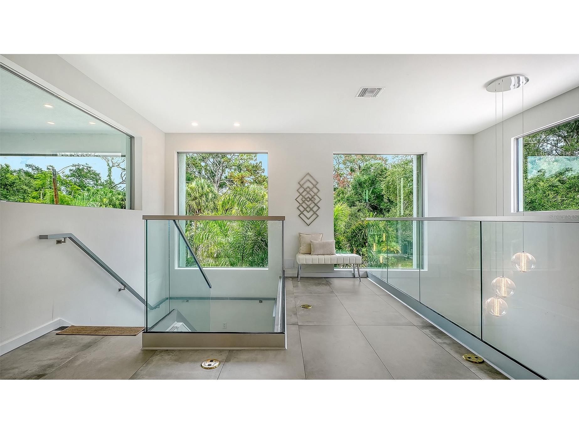 2050 Euclid Terrace Sarasota FL 34239 A4687473 image52