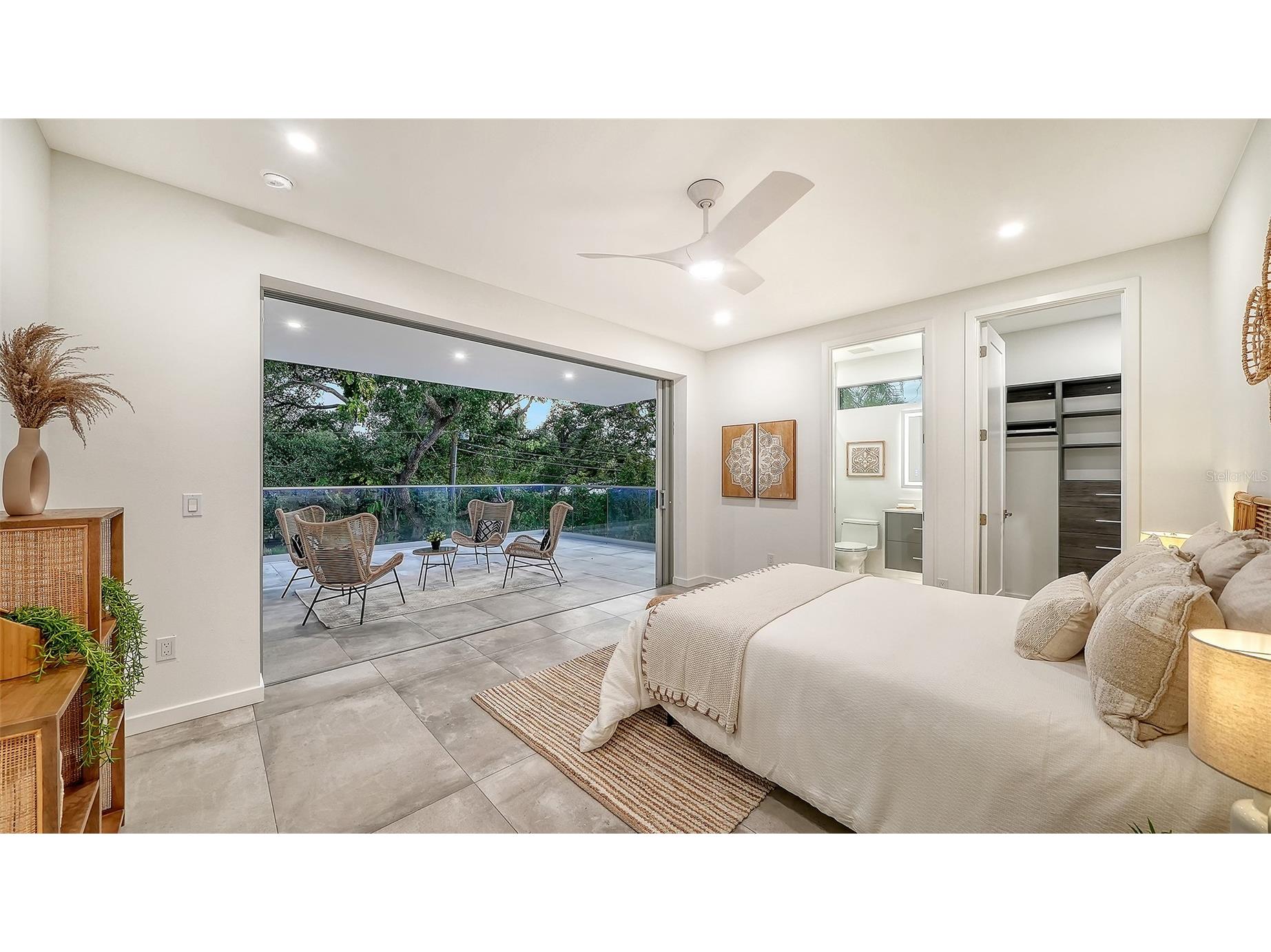 2050 Euclid Terrace Sarasota FL 34239 A4687473 image59