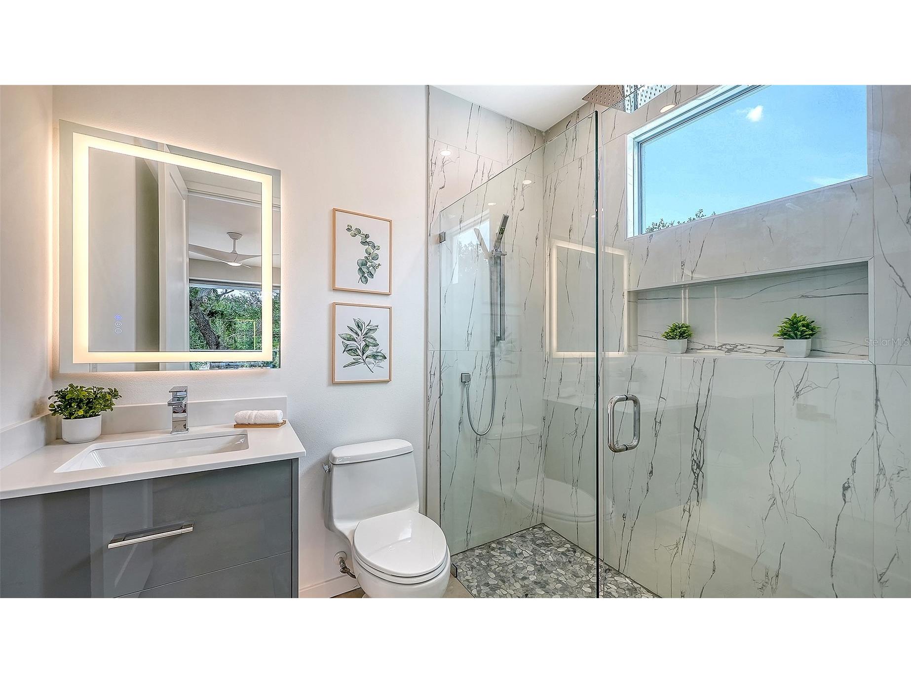 2050 Euclid Terrace Sarasota FL 34239 A4687473 image65