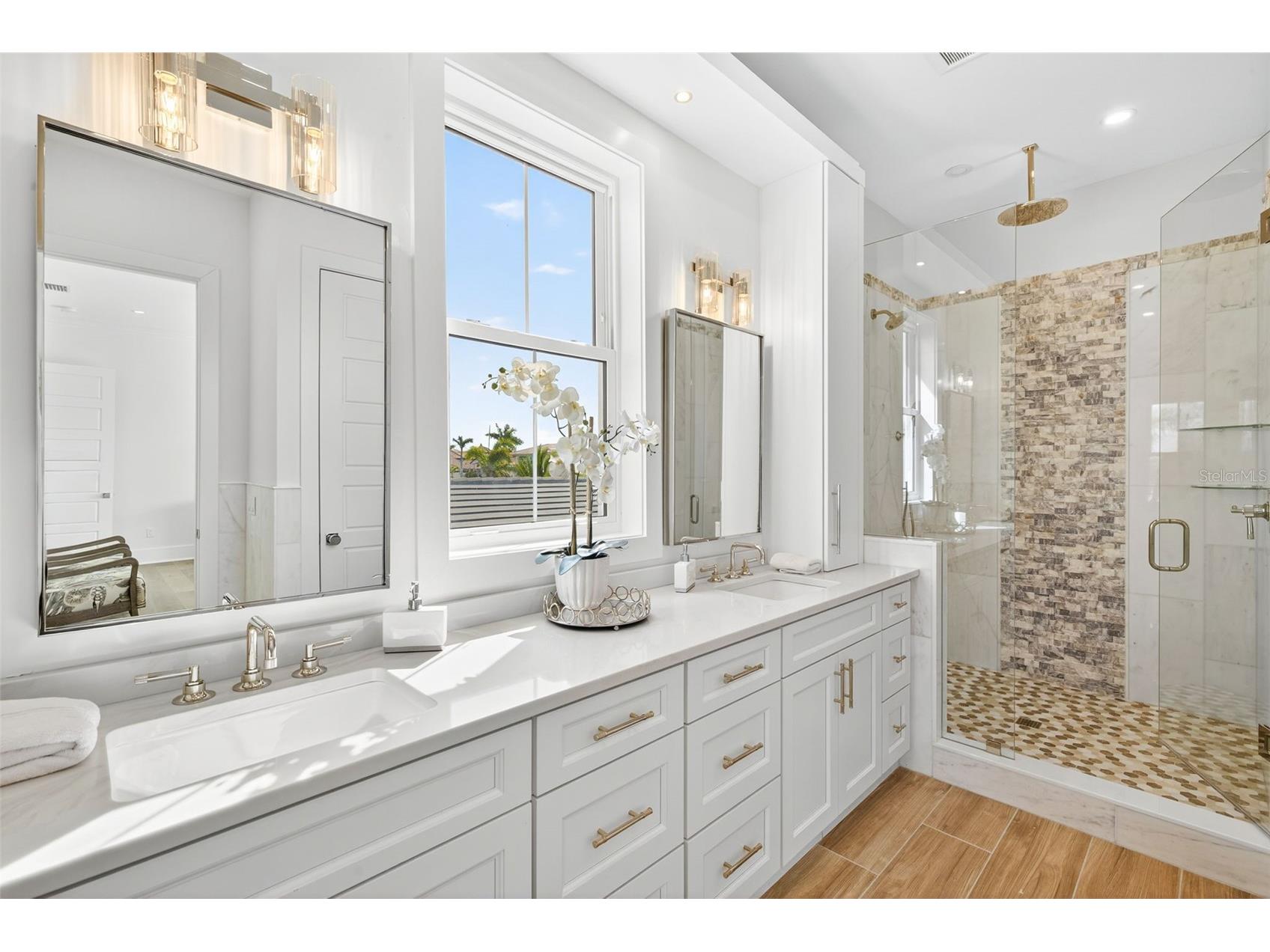 2050 Hawaii Avenue NE Saint Petersburg FL 33703 TB8459217 image24