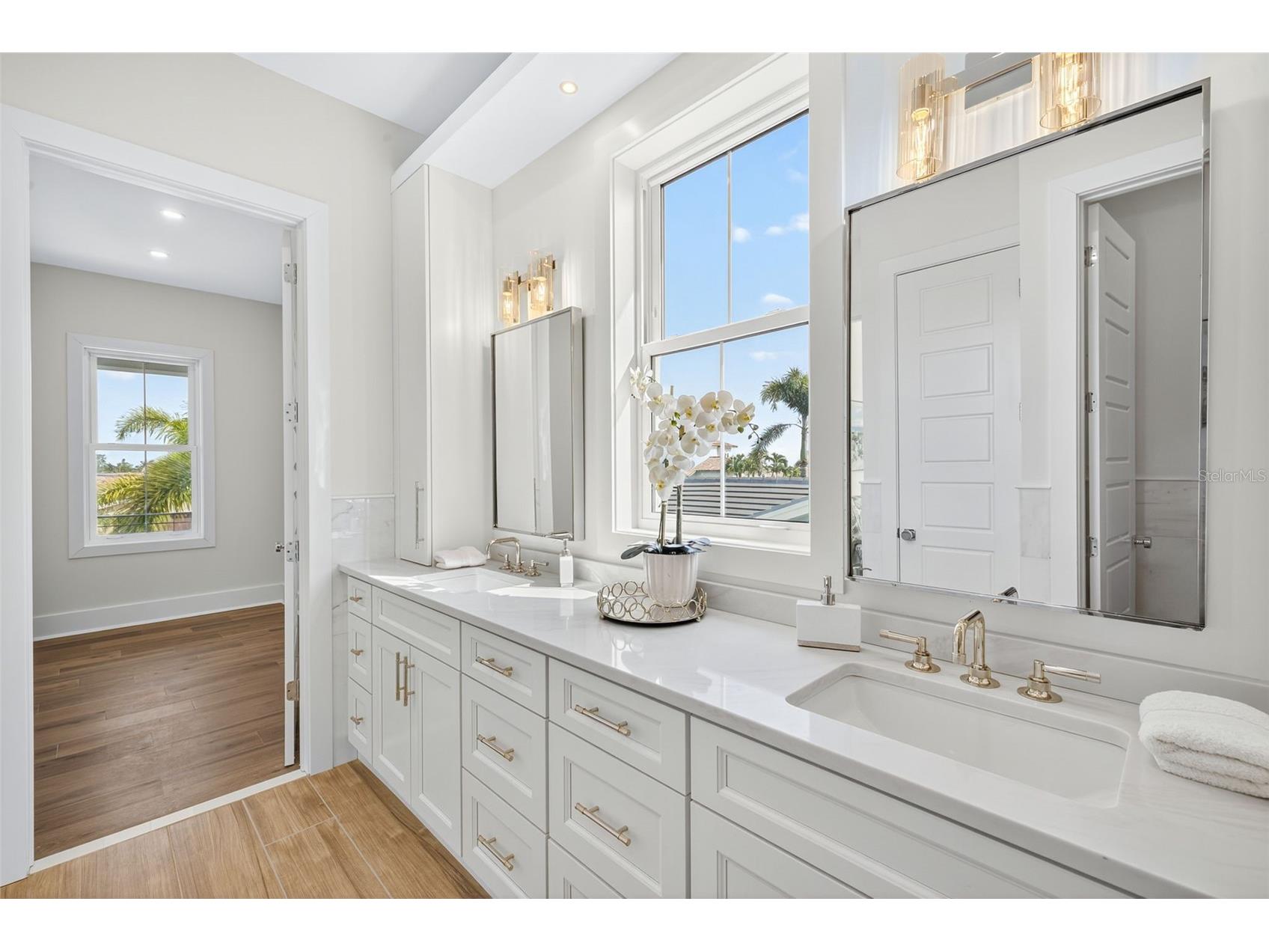 2050 Hawaii Avenue NE Saint Petersburg FL 33703 TB8459217 image25