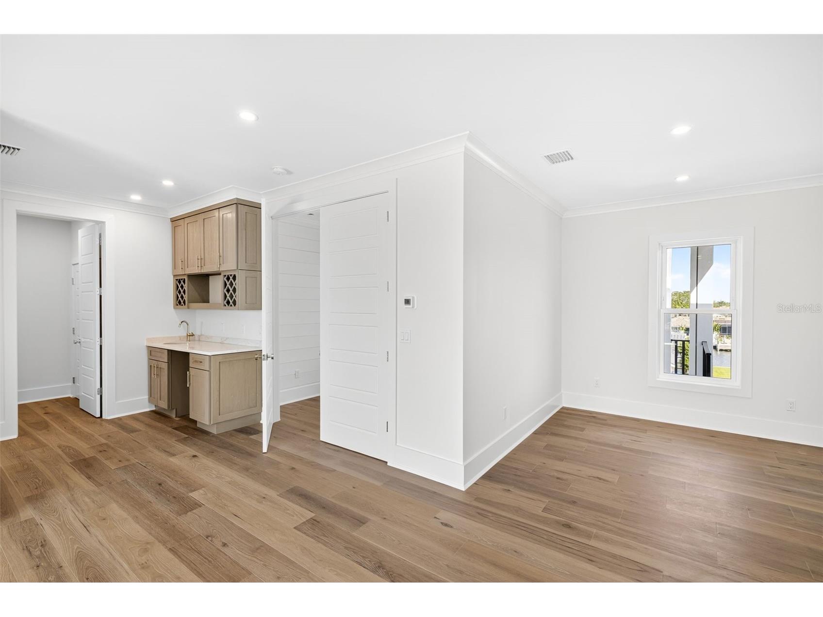 2050 Hawaii Avenue NE Saint Petersburg FL 33703 TB8459217 image29