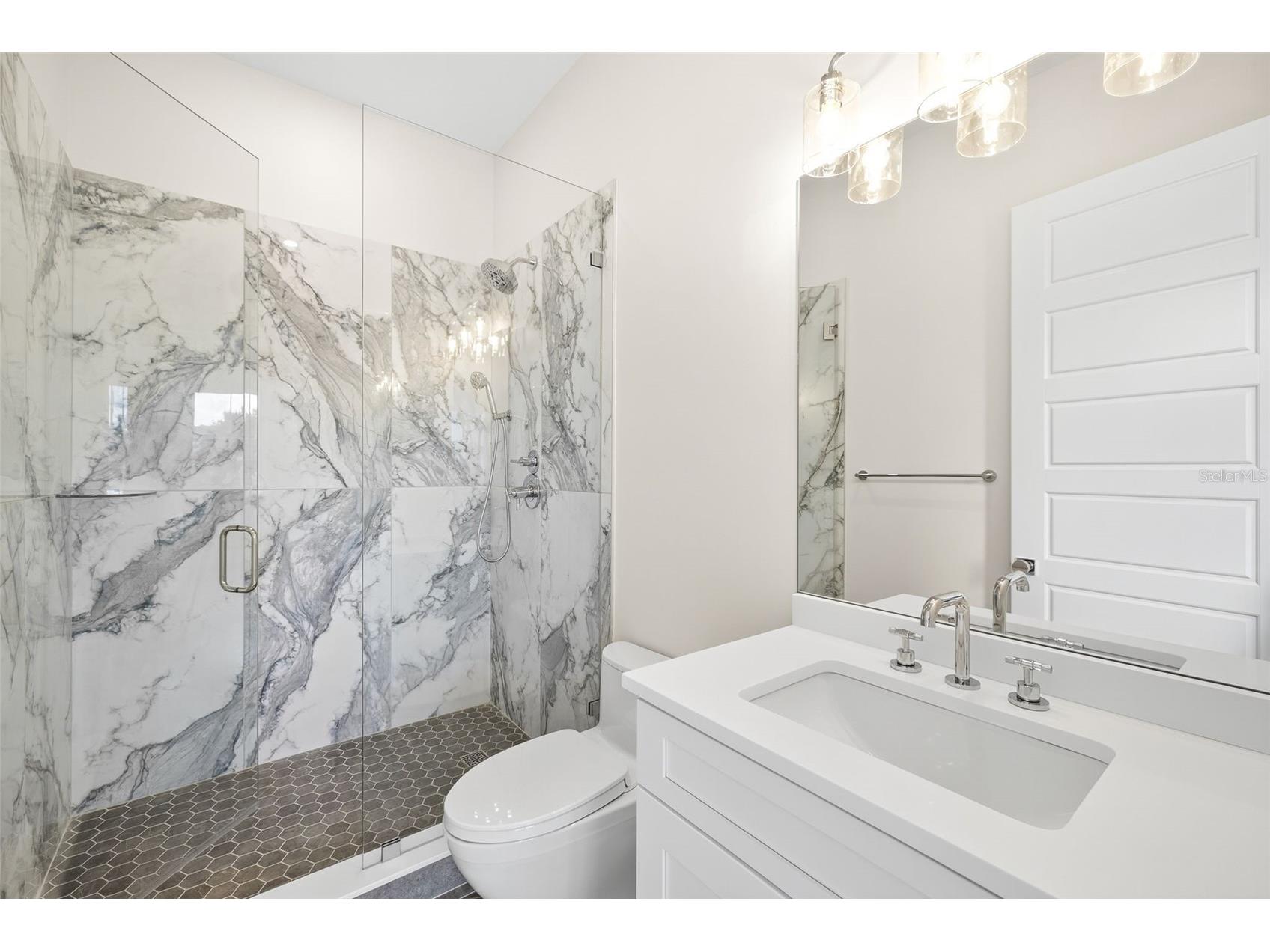 2050 Hawaii Avenue NE Saint Petersburg FL 33703 TB8459217 image35