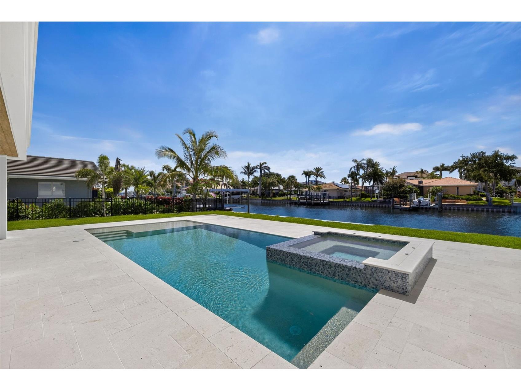 2050 Hawaii Avenue NE Saint Petersburg FL 33703 TB8459217 image44