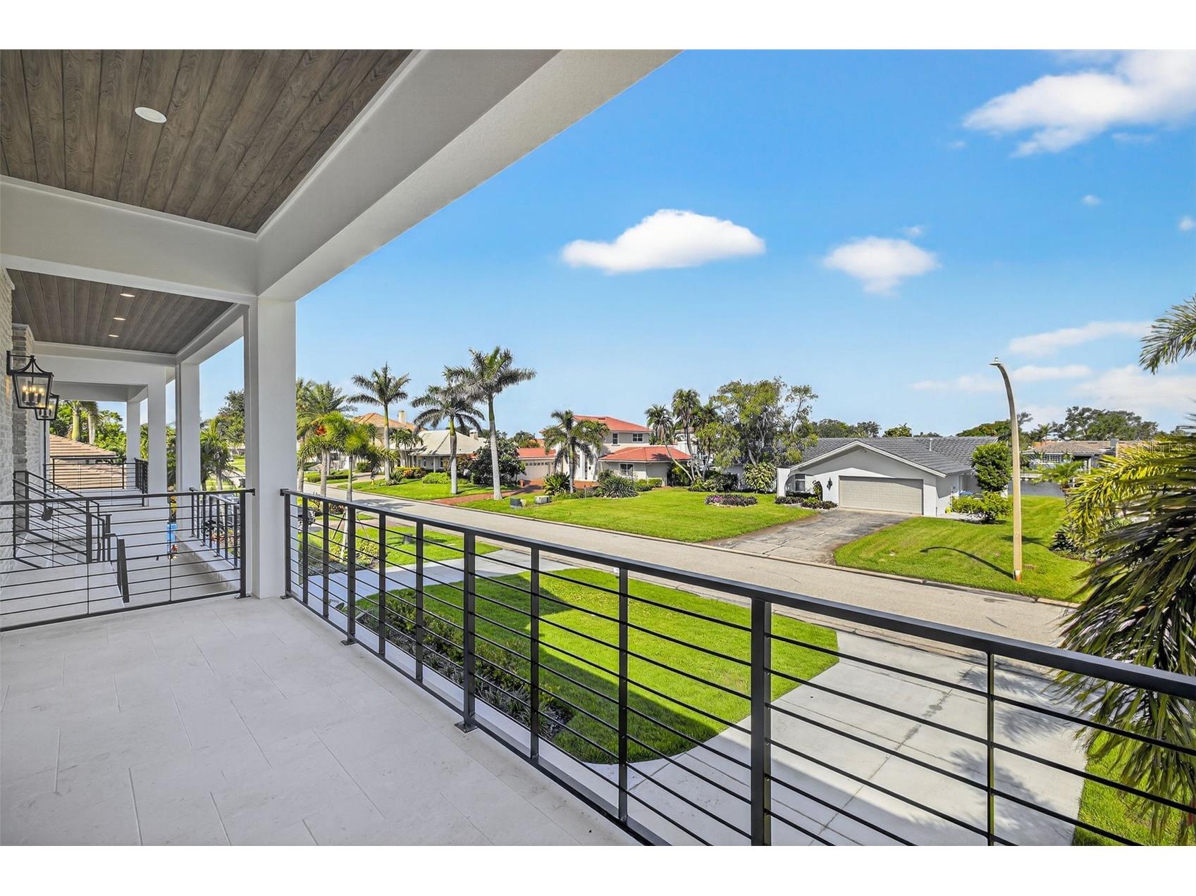 2050 Hawaii Avenue NE Saint Petersburg FL 33703 TB8459217 image51