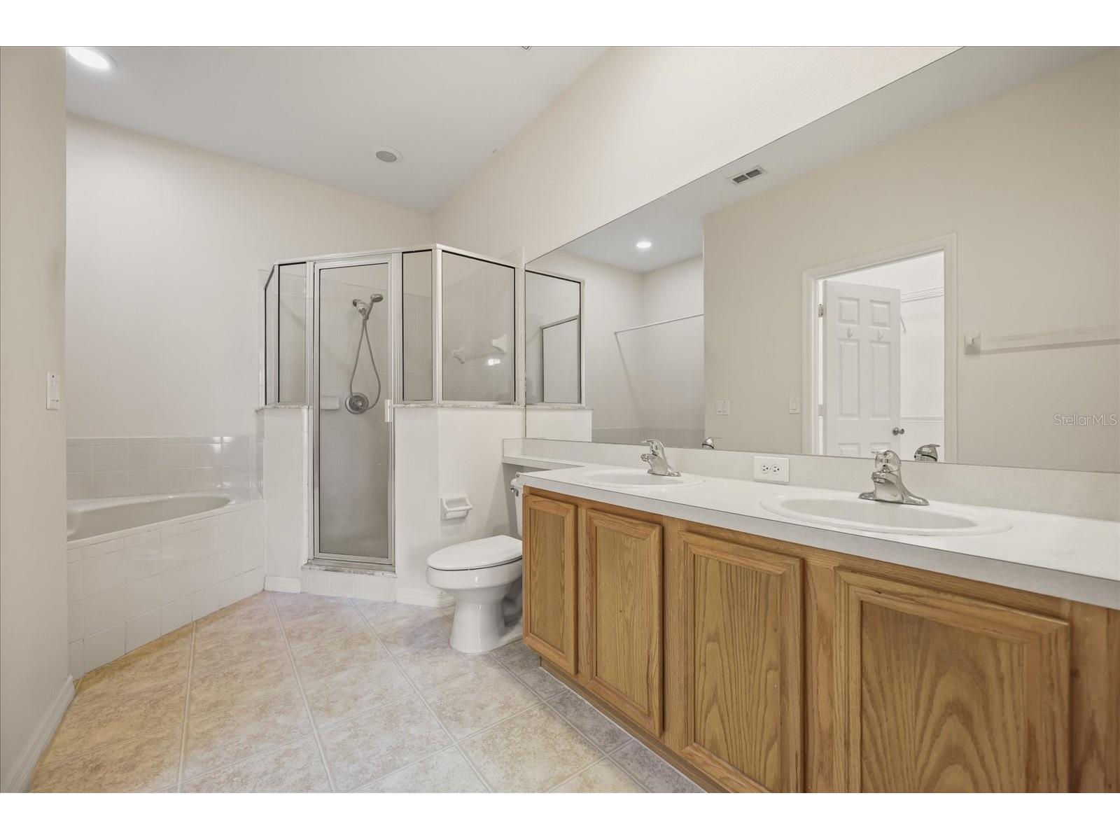 2050 Island Walk Drive Orlando FL 32824 S5128805 image14