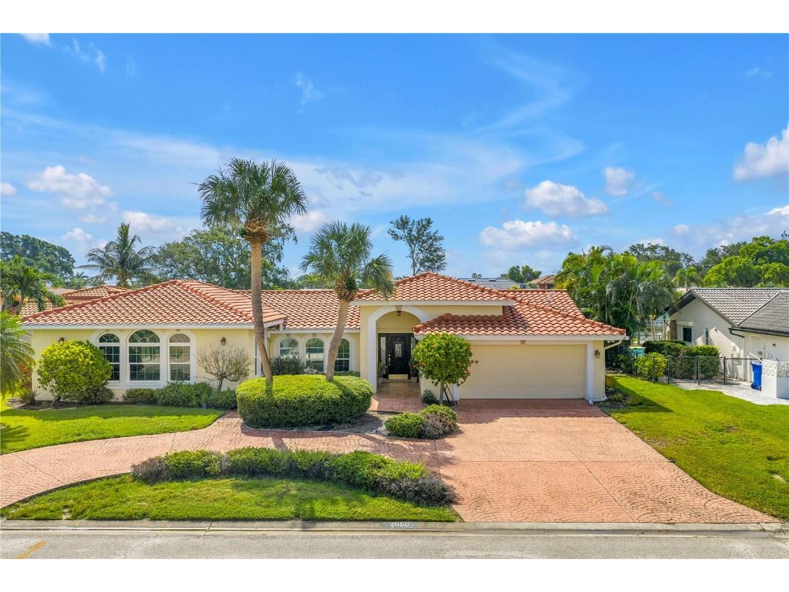 2050 Kansas Avenue NE Saint Petersburg FL 33703 TB8413634 image1
