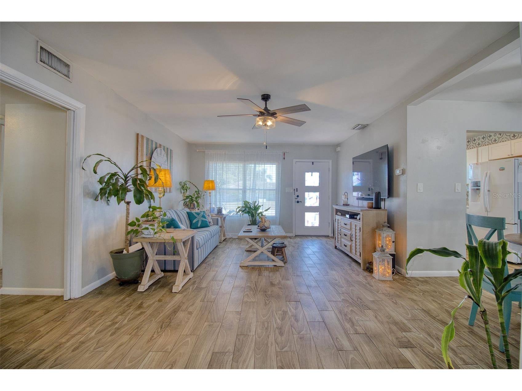 2050 Magnolia Drive Clearwater FL 33764 TB8468827 image2