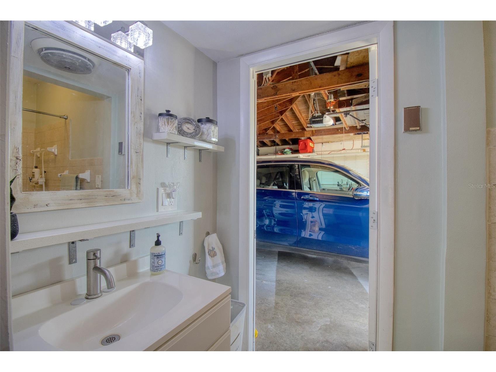 2050 Magnolia Drive Clearwater FL 33764 TB8468827 image32