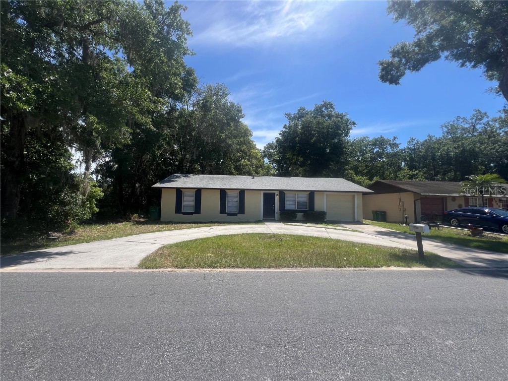 2050 N Highland Street Mount Dora FL 32757 O6196593 image1