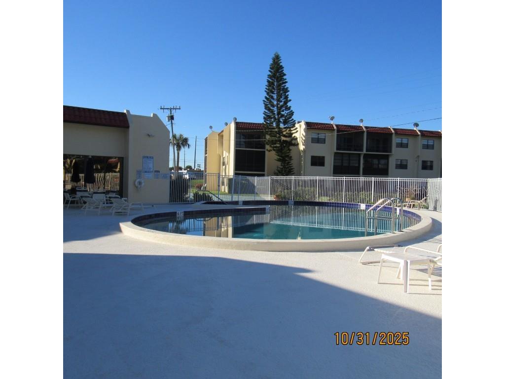 2050 Oleander Boulevard #10-106 Fort Pierce FL 34950 O6357682 image8