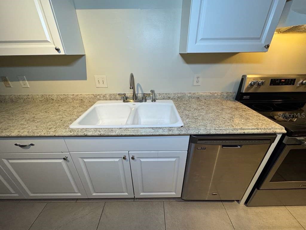 2050 Oleander Boulevard #10-206 Fort Pierce FL 34950 O6391985 image7