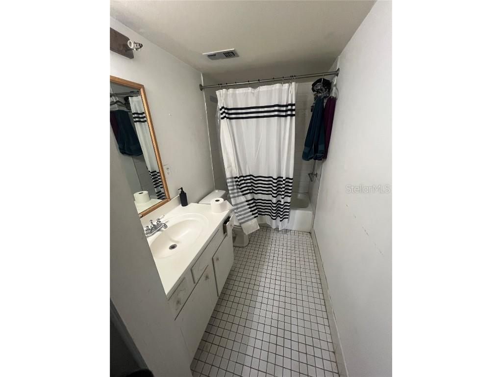 2050 Oleander Boulevard #4-105 Fort Pierce FL 34950 TB8452634 image3