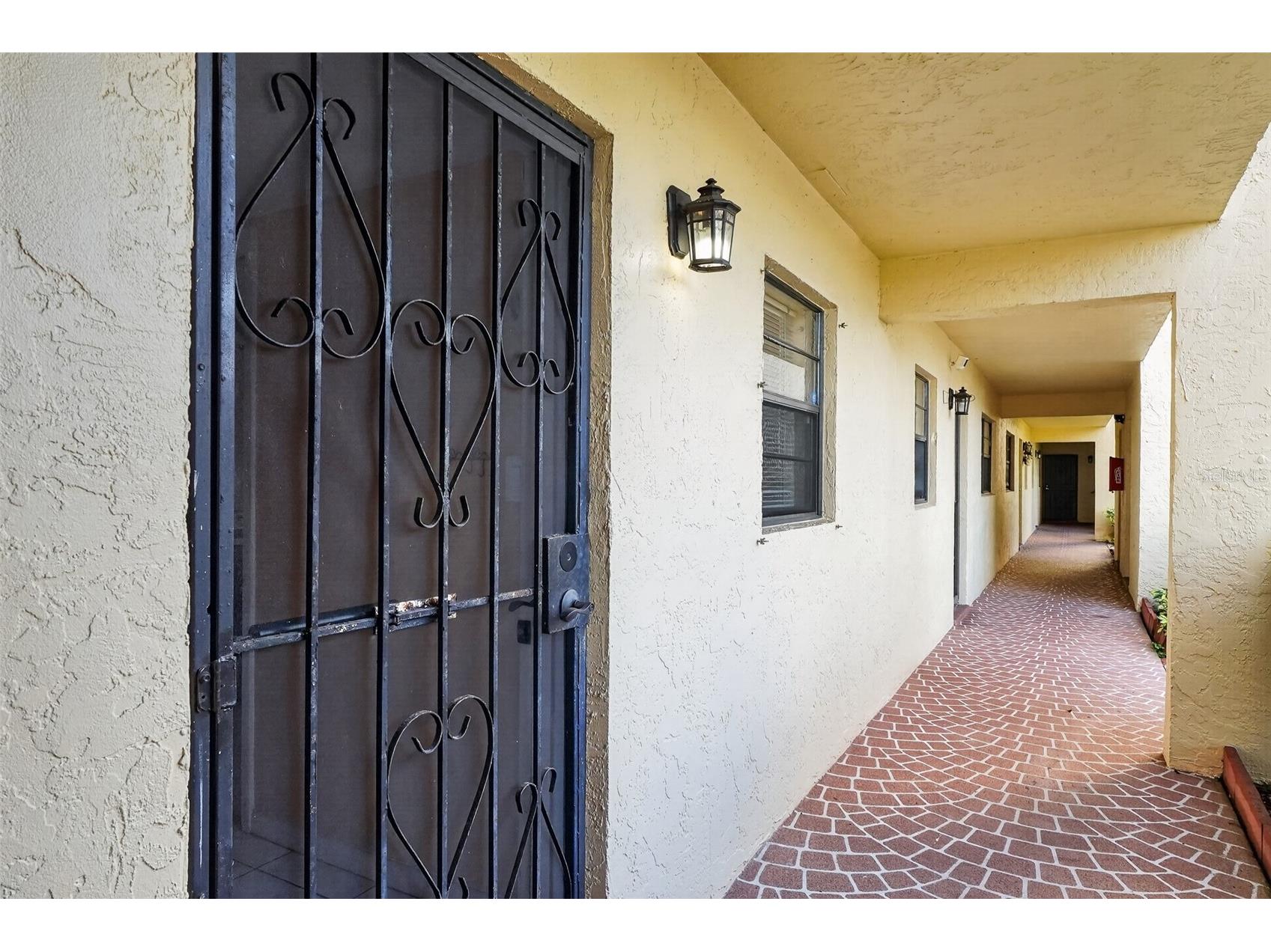 2050 Oleander Boulevard #6-105 Fort Pierce FL 34950 C7526344 image3