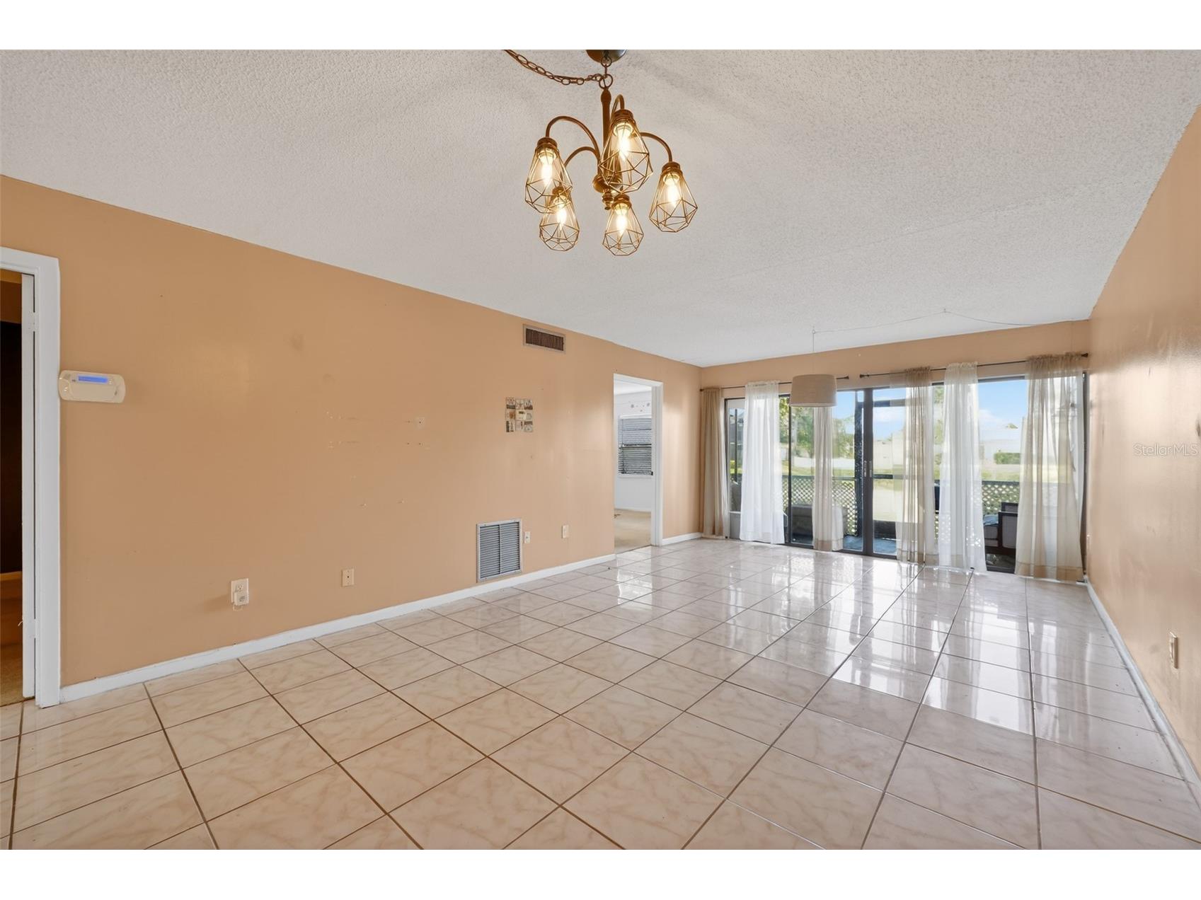 2050 Oleander Boulevard #6-105 Fort Pierce FL 34950 C7526344 image5