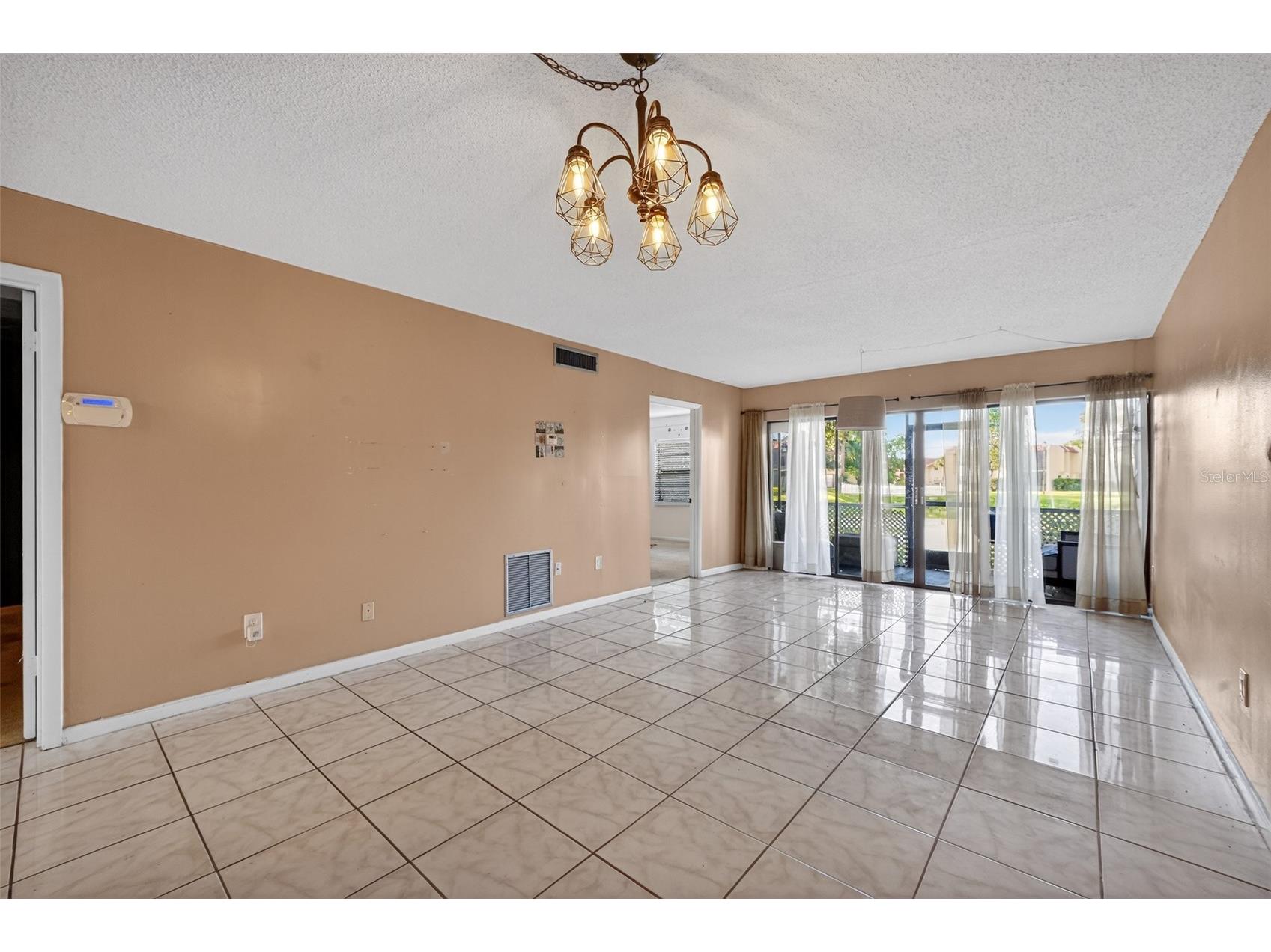 2050 Oleander Boulevard #6-105 Fort Pierce FL 34950 C7526344 image6