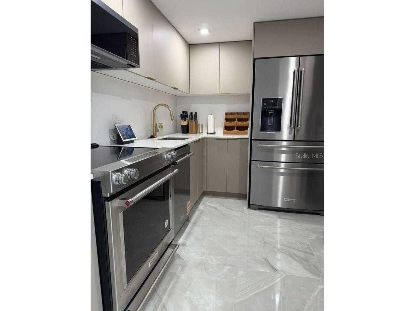 20505 E Country Club Drive #534 Miami FL 33180 O6385968 image25