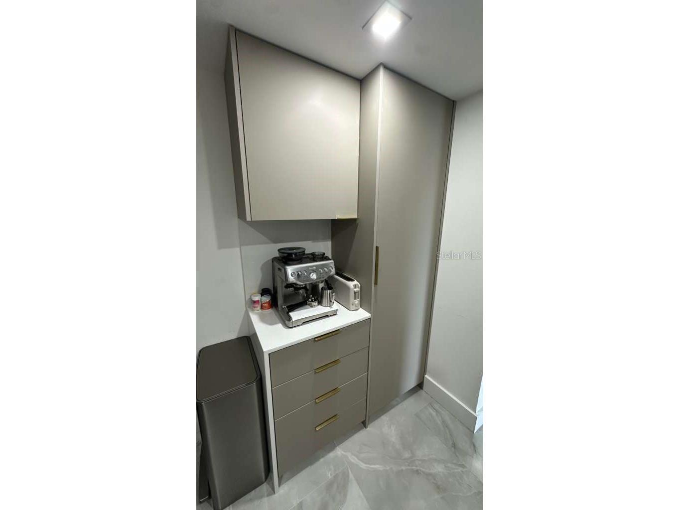 20505 E Country Club Drive #534 Miami FL 33180 O6385968 image5