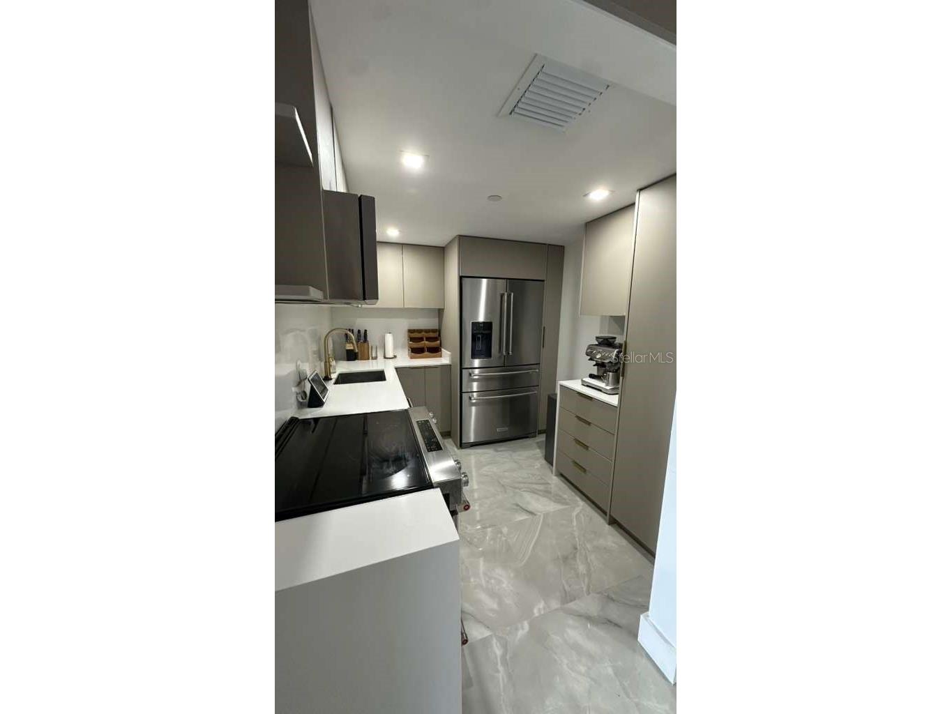 20505 E Country Club Drive #534 Miami FL 33180 O6385968 image7