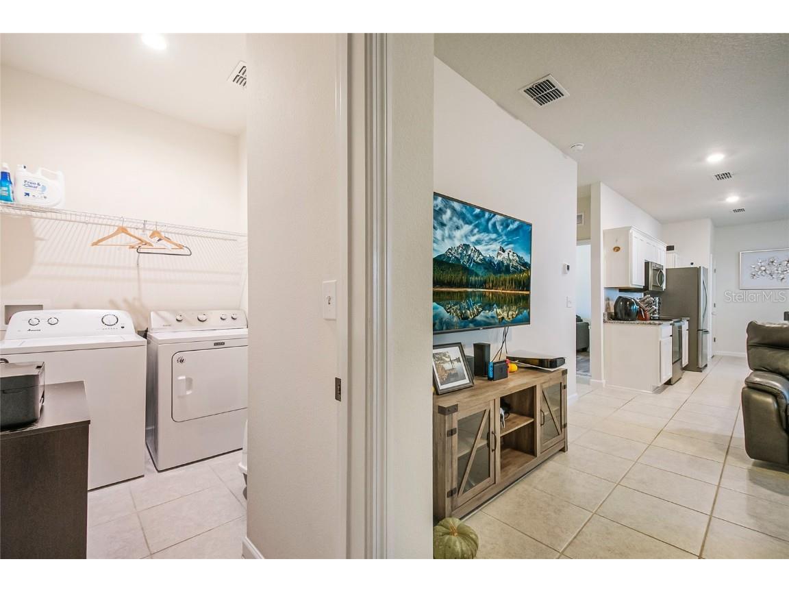 2051 Cades Cove Way Deland FL 32720 O6363539 image8