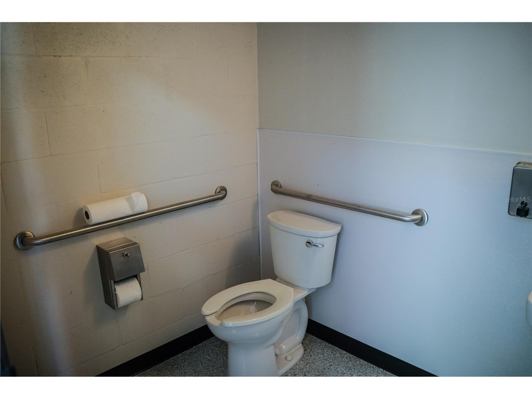 2051 Gandy Boulevard N #400 Saint Petersburg FL 33702 TB8468395 image13