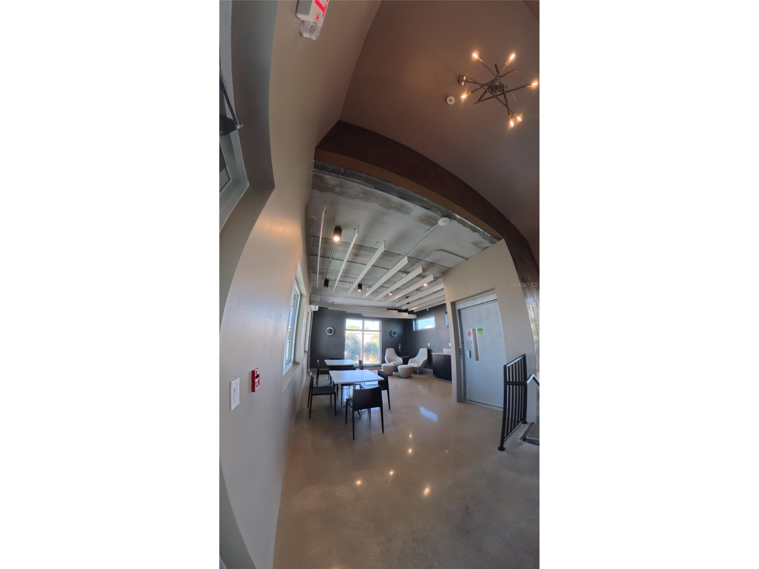 2051 Gandy Boulevard N #400 Saint Petersburg FL 33702 TB8468395 image35
