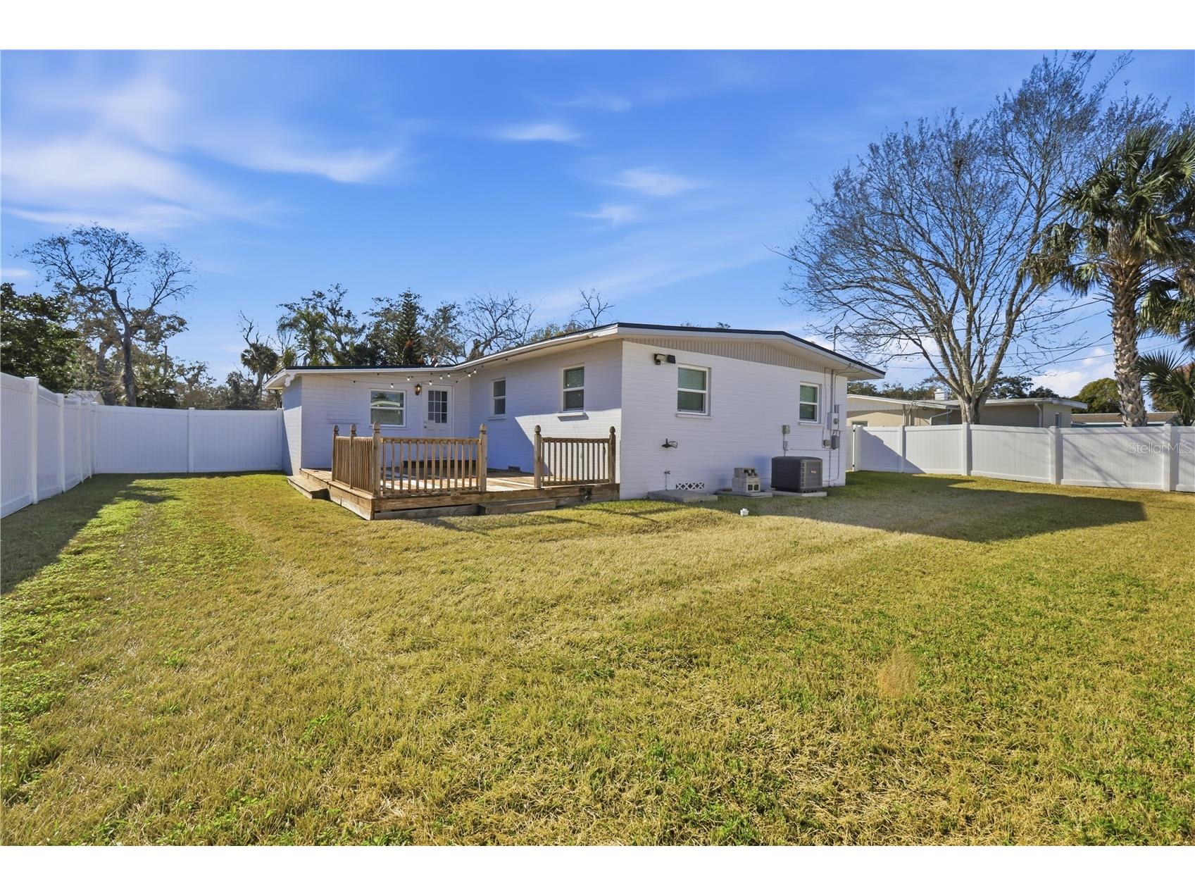 2051 Green Street South Daytona FL 32119 V4947440 image13