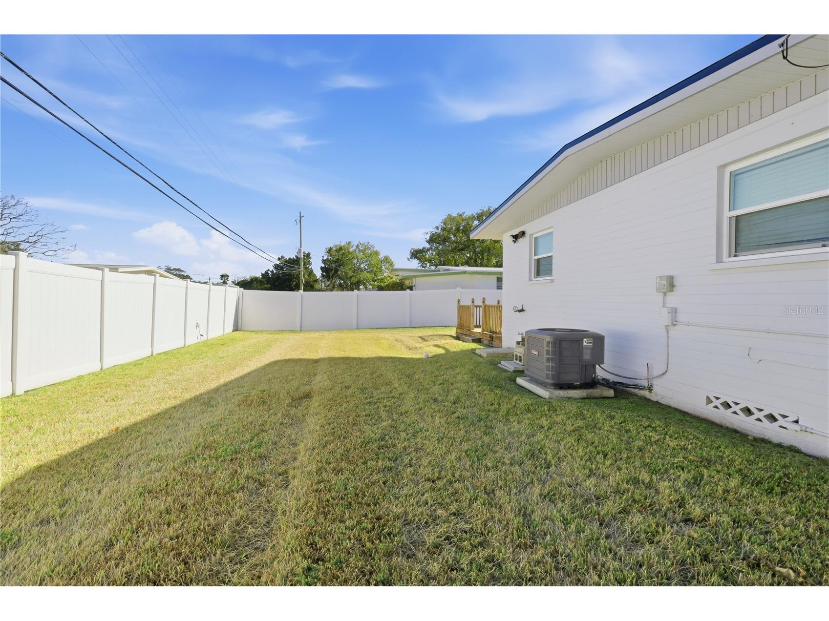 2051 Green Street South Daytona FL 32119 V4947440 image15