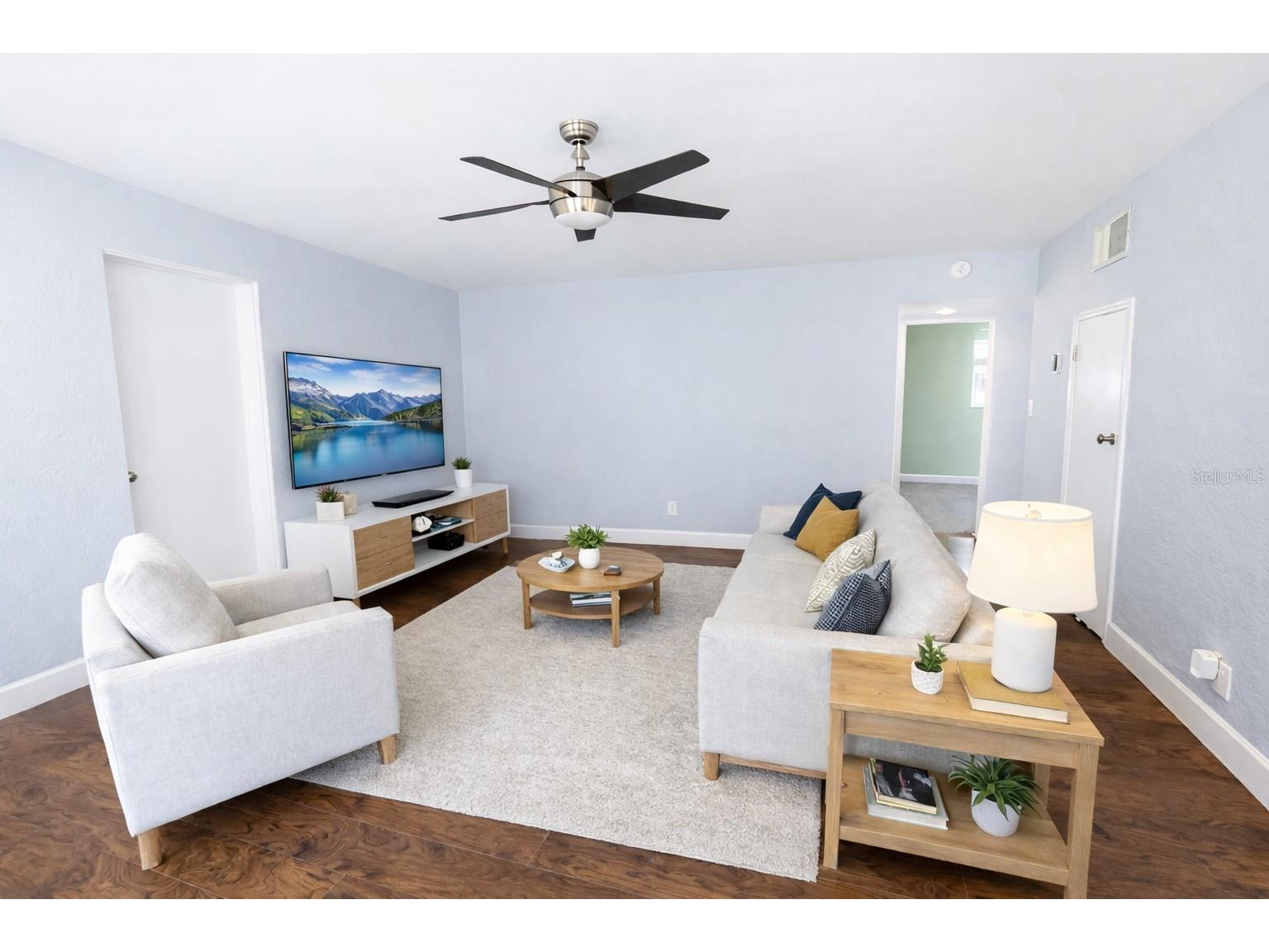 2051 Green Street South Daytona FL 32119 V4947440 image3