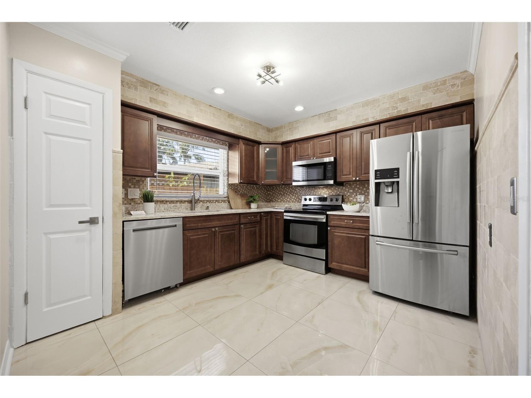 2051 Magnolia Drive Clearwater FL 33764 TB8529531 image14