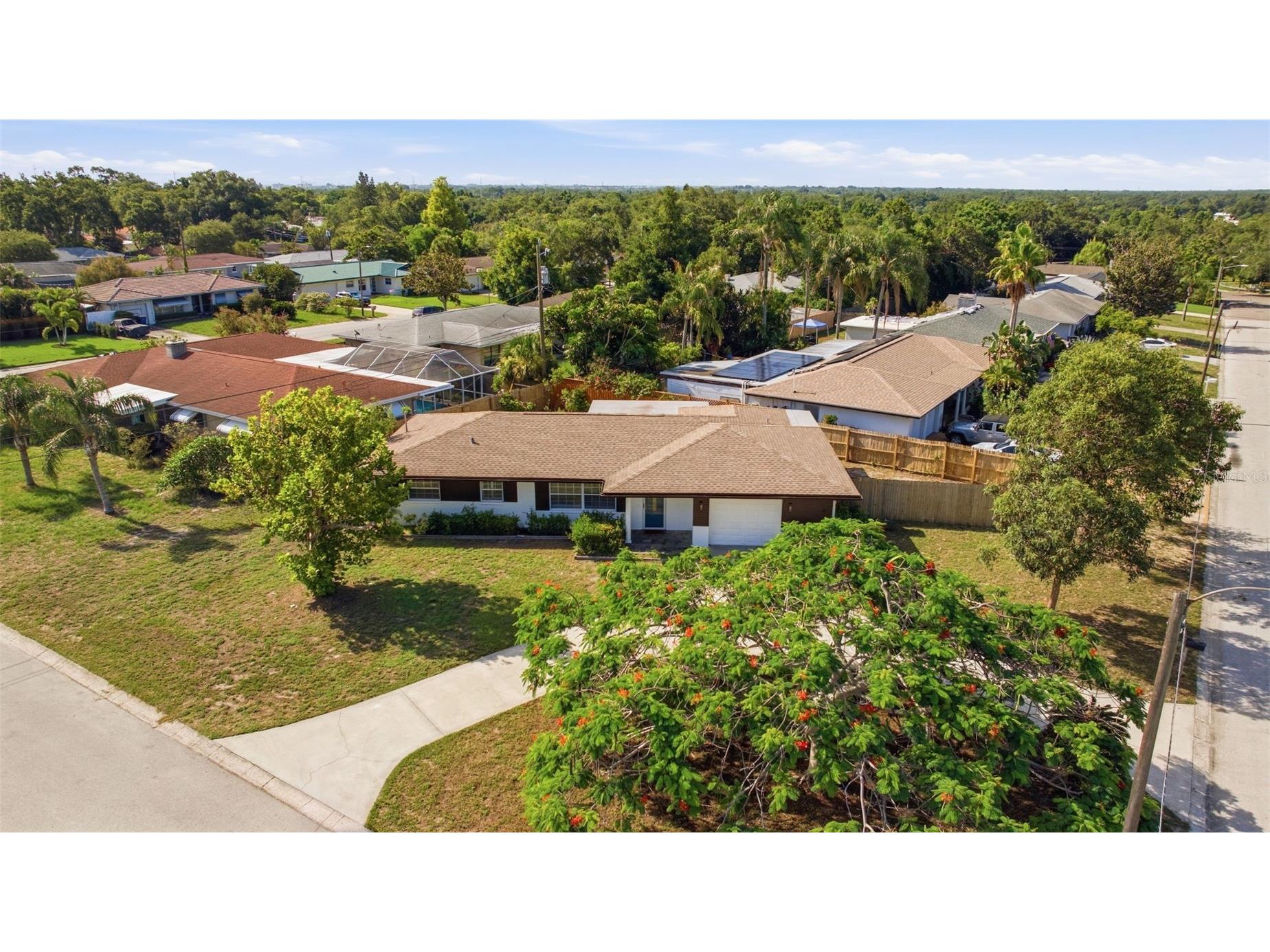 2051 Magnolia Drive Clearwater FL 33764 TB8529531 image44