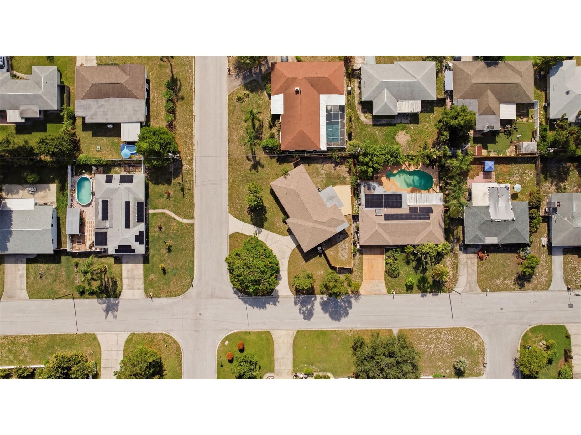 2051 Magnolia Drive Clearwater FL 33764 TB8529531 image52