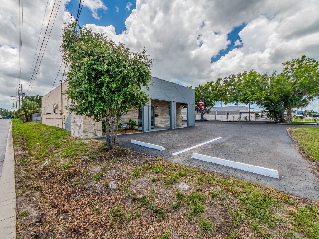 2051 Range Road Clearwater FL 33765 TB8439234 image2