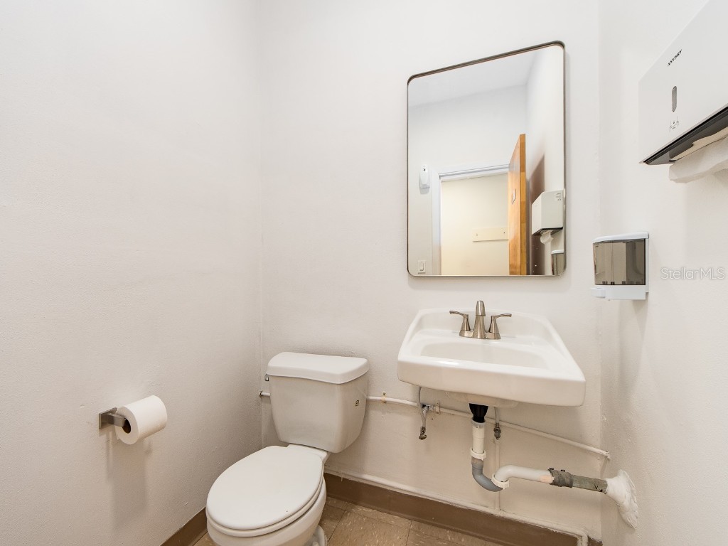 2051 Range Road Clearwater FL 33765 TB8439234 image27