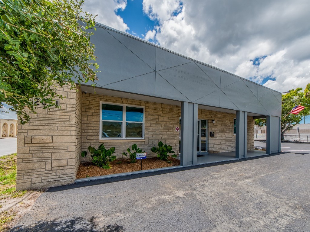 2051 Range Road Clearwater FL 33765 TB8439234 image3