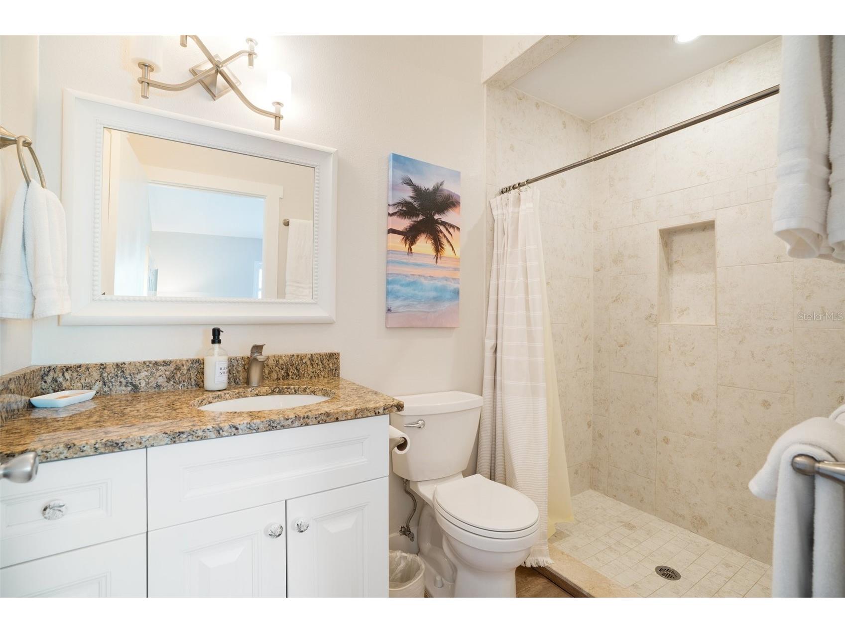 2051 Roselawn Street Sarasota FL 34231 A4682694 image26