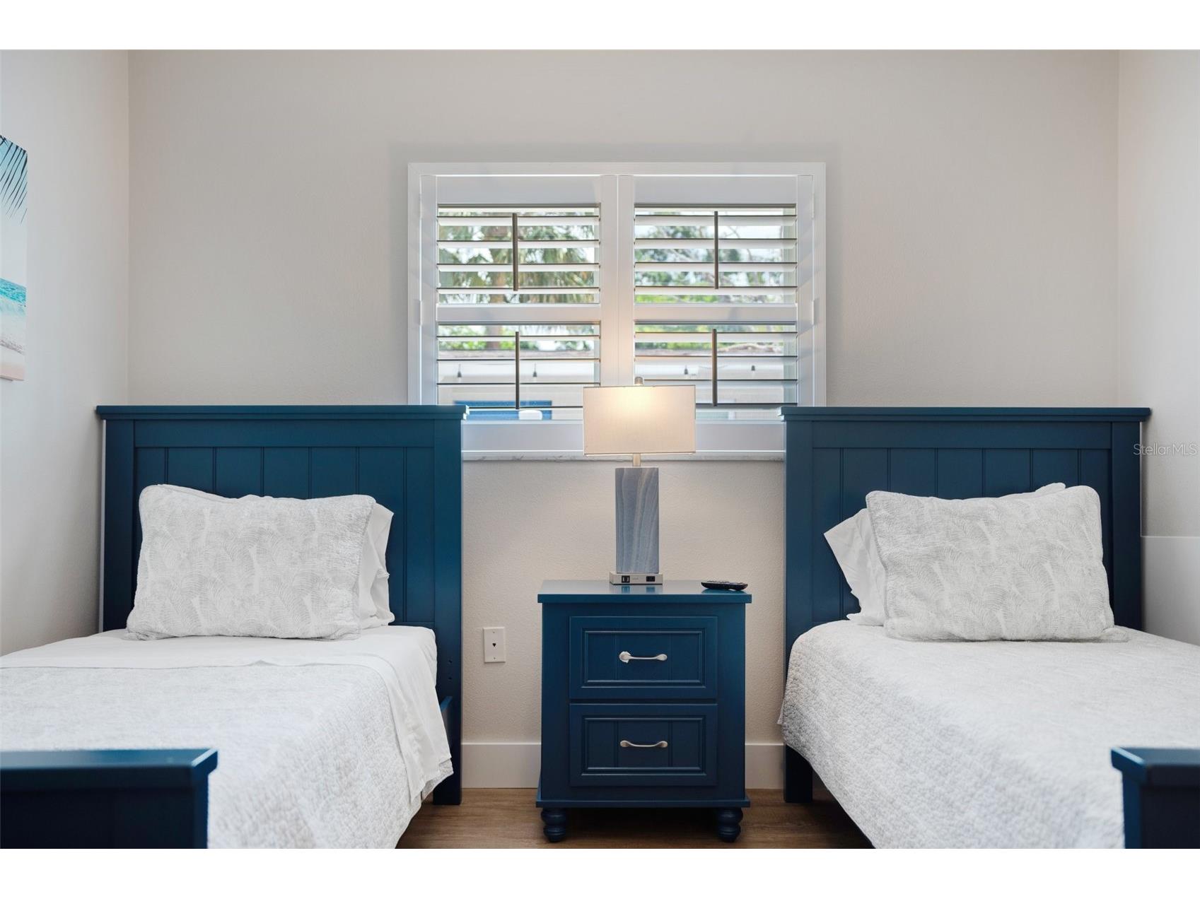 2051 Roselawn Street Sarasota FL 34231 A4682694 image28