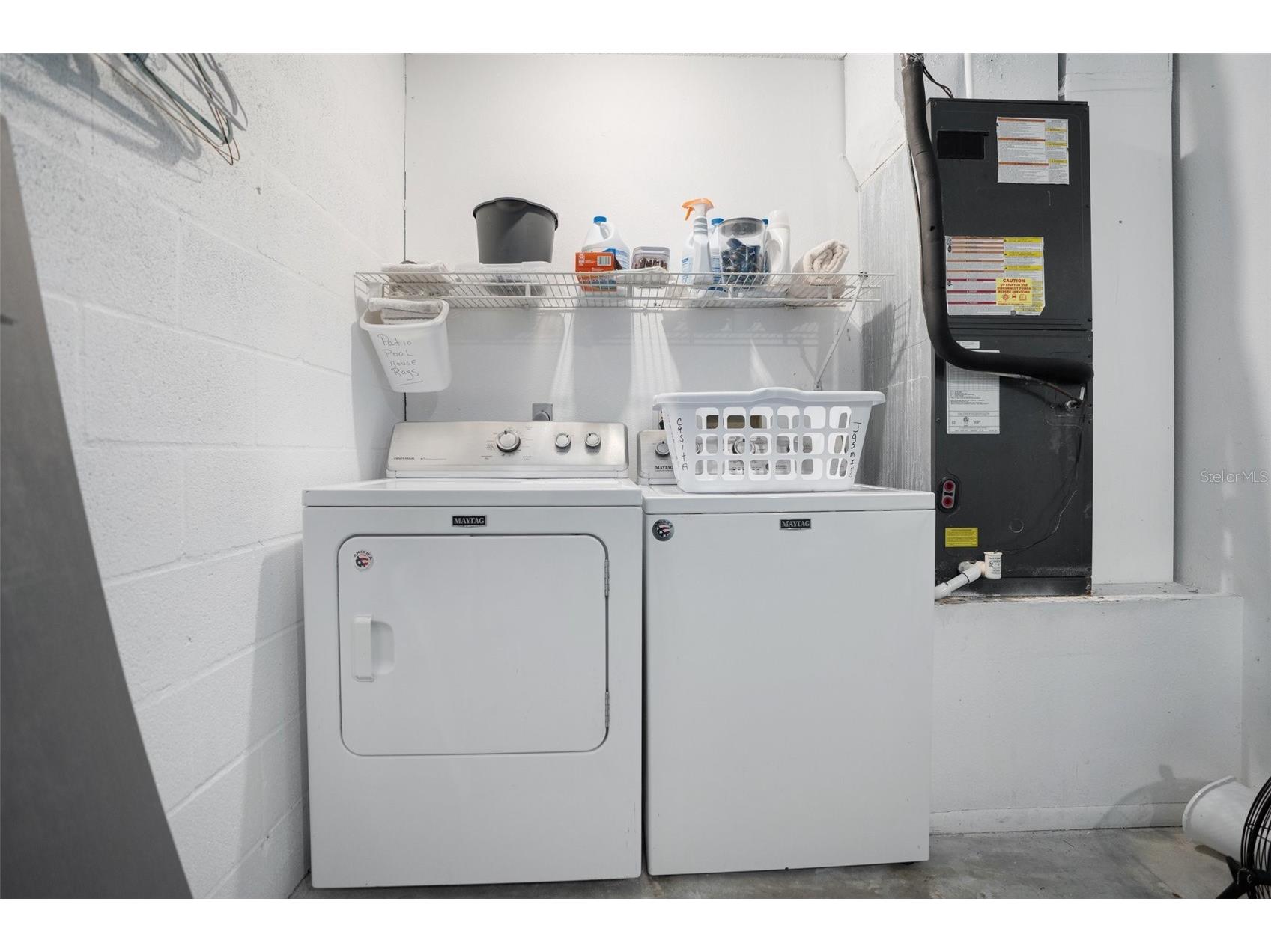 2051 Roselawn Street Sarasota FL 34231 A4682694 image33